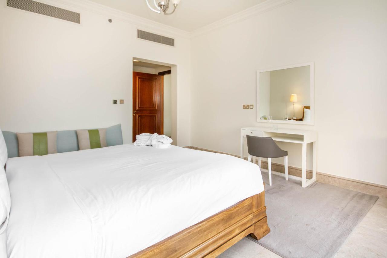 Bespoke Homes - Palm Jumeirah- 2 Bedroom & Pool Access, South Apartamento