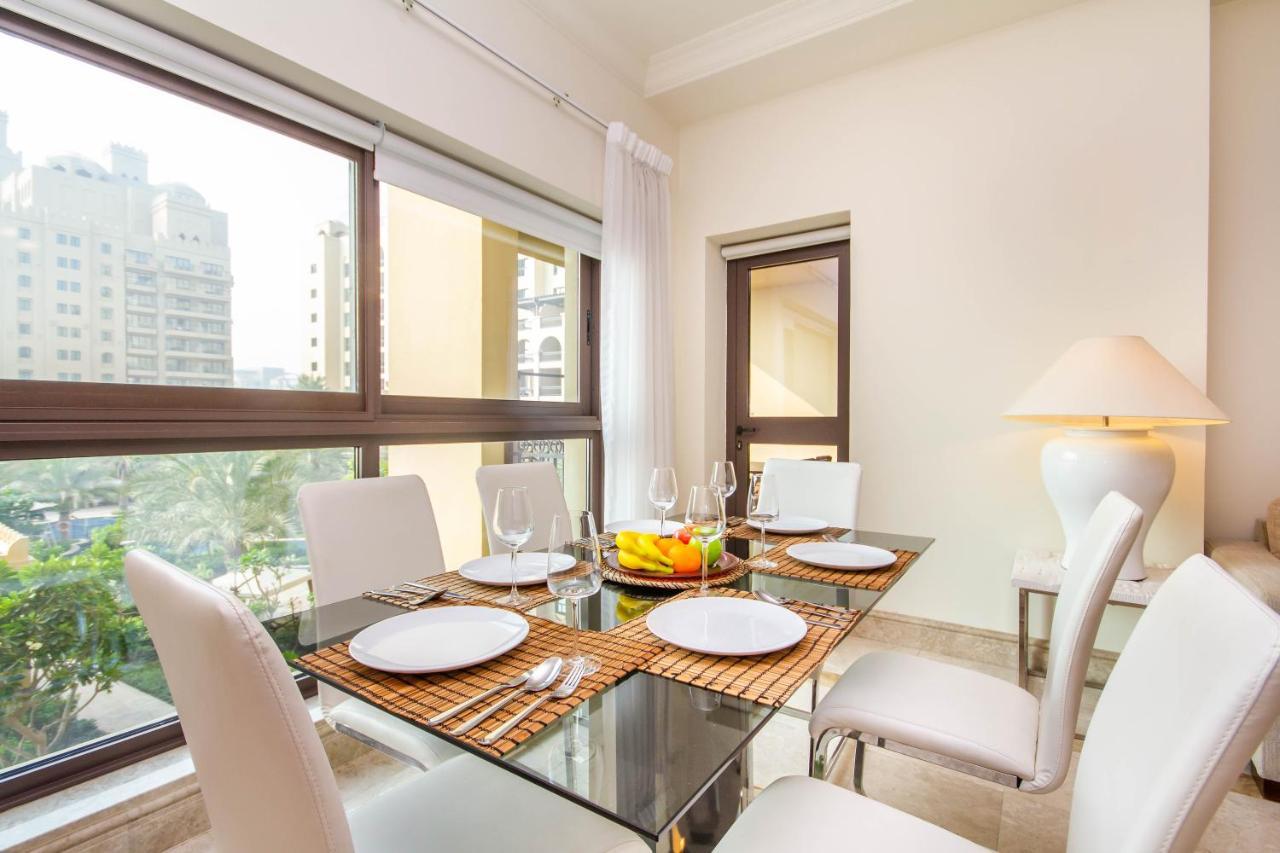 Bespoke Homes - Palm Jumeirah- 2 Bedroom & Pool Access, South Apartamento Dubai